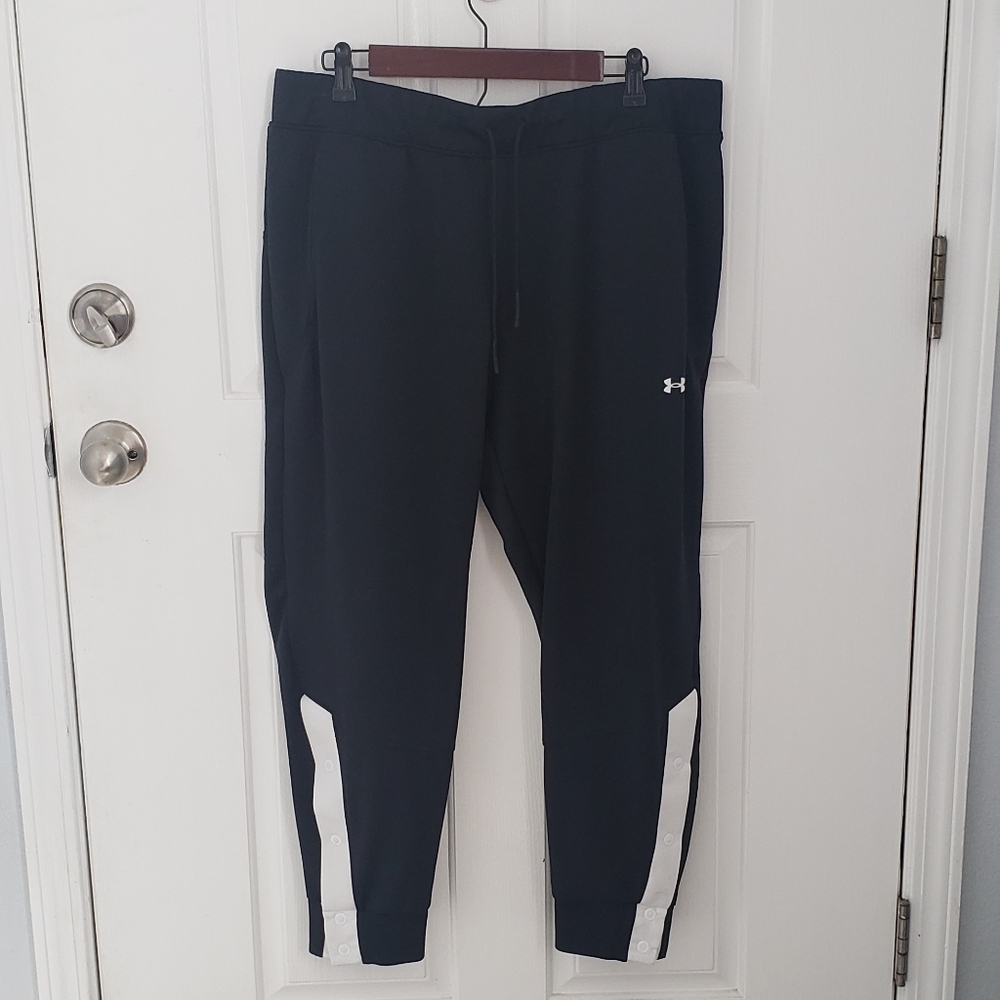 Under Armour Women's athletic pants